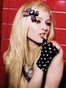 poze>>> avril frum aici