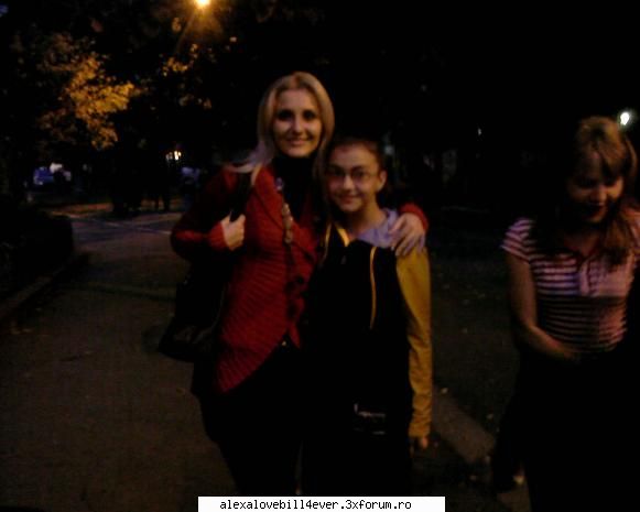 noi colegele mai pnetzi poze...sa vad dak ceva...sa cautnu chiar colega totusi... alina sorescu