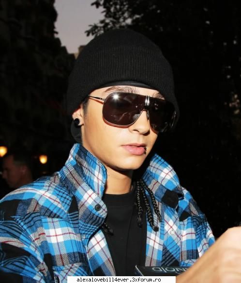 =p~....:> tommy are un nou look???? omg :x