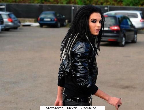 Bill~Virginul - eu nu cred ca e gay bill pentru ca am vazut acum - * B I L L ~ K A U L I T Z *
