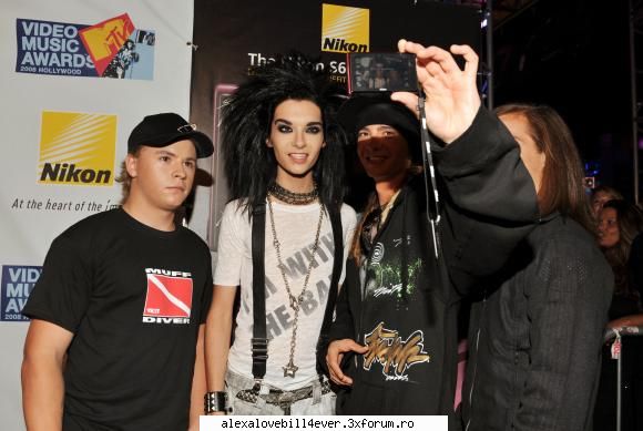 Bill...beat? - deci el vrea sa zik: B un id(crek se referea la - * B I L L ~ K A U L I T Z *