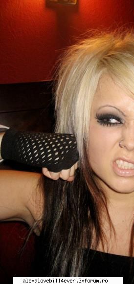 Danielle Fidelity - Buua Mihaa - * E M O   *