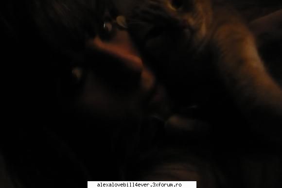 ExXxtraterestruUu - Inca unaaa :-" Aia de my kitty :X:X:X:X:X:X:X - * P I C T U R E S  ~ W I T H ~ U S *
