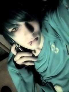 ♥Frum0@$@ & B3$t!@♥ - alan e mai mare k nick cu un - * A R H I V A ~ F A N  ~ F I C T I O N   *