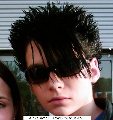 Have fun with bill!!!! - B te uiti asa la mine nu ai mai vazut vedete? :x - * B I L L ~ K A U L I T Z *
