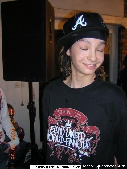 Have fun with tom!!! - T: aa..da..chiar eu..je in persoana - * T O M ~ K A U L I T Z  *