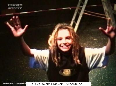 Have fun with tom!!! - T bau bau la u si te papa>:) - * T O M ~ K A U L I T Z  *