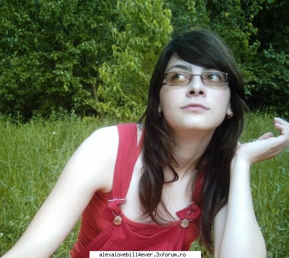 Just me :d - aaa sa nu va uitatzi la data de pe poza k nu e - * P I C T U R E S  ~ W I T H ~ U S *