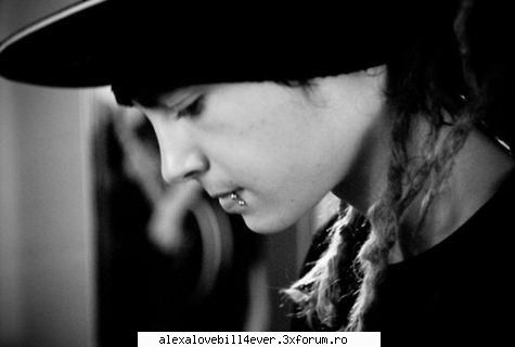 L&H - buey da vretzi cam multe..nu va suparatzi pe mnh - * A R H I V A ~ F A N  ~ F I C T I O N   *