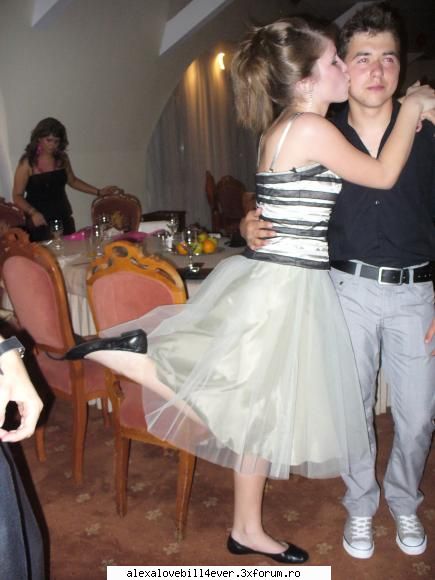 Memories - Bnchet clasa a 8a.. "Tipul este un fost coleg de - * P I C T U R E S  ~ W I T H ~ U S *