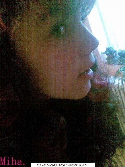 Miha* - si una cu parul cret :x - * P I C T U R E S  ~ W I T H ~ U S *