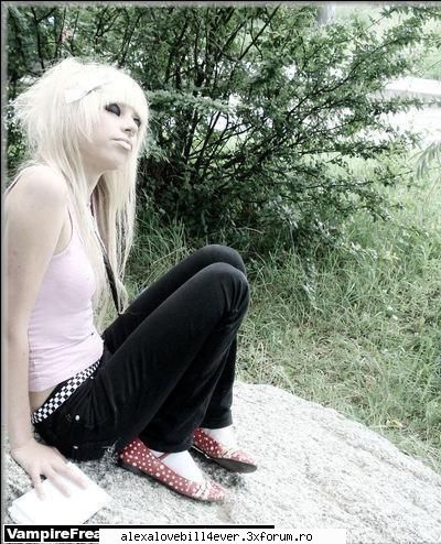 Misty - Buua Mihaa - * E M O   *