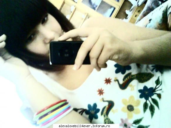 *Mrs Independent*[Coke] - Deci..Sa incept asa..sunt Dory dau mi se spune - *A L L  ~ A B O U T   ~ M E  *