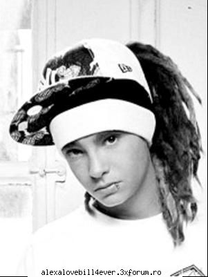 Rock vs. Fear - Tom Kaulitz: Fratele geaman a lui Bill , hip - * A R H I V A ~ F A N  ~ F I C T I O N   *