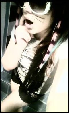 Scene Of my Life - Skell.YvOnne - * P I C T U R E S  ~ W I T H ~ U S *