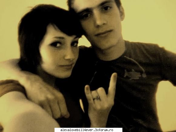 This Is ME!!! (>.<)) - aici e un "frate" de'al meu ...e emo :X:X:X da - * P I C T U R E S  ~ W I T H ~ U S *