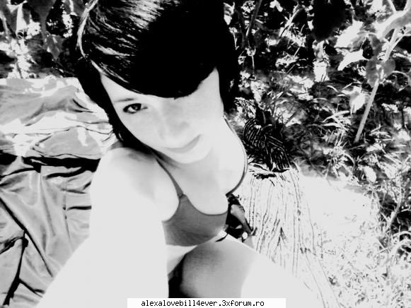 This Is ME!!! (>.<)) - nuj [pe kre leam pus his care nu ..shi vam zis - * P I C T U R E S  ~ W I T H ~ U S *
