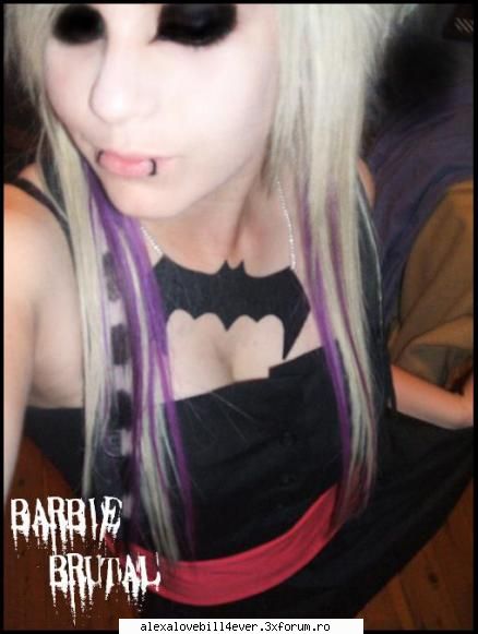 ♥Vampires of the darkness♥ - Fik nou cu ioa^_^ de la - * A R H I V A ~ F A N  ~ F I C T I O N   *