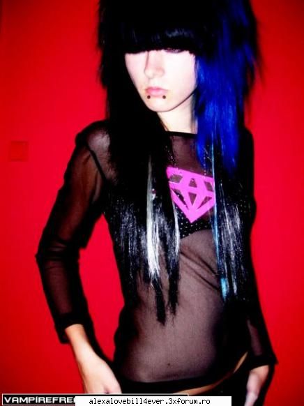WWWWikii - vampire_lover - * E M O   *