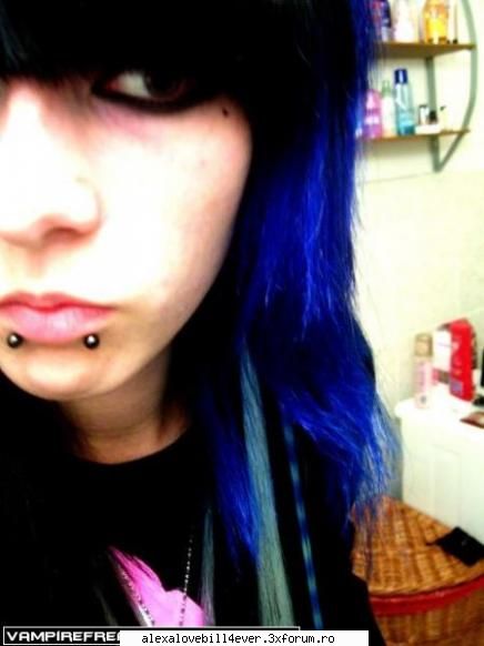 WWWWikii - vampire_lover - * E M O   *
