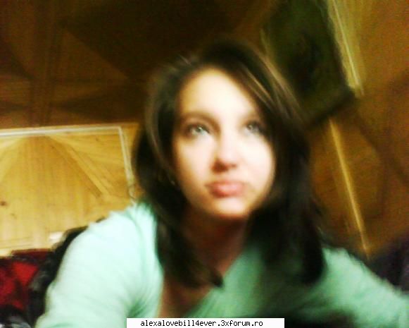 a girl:) - ~~black~~ - * P I C T U R E S  ~ W I T H ~ U S *