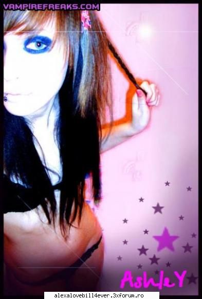 ashley - vampire_lover - * E M O   *