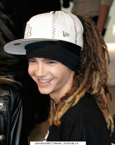 blocata in lumea mea 2 - y yo vreau in fick:-s...:((((las k pon - * A R H I V A ~ F A N  ~ F I C T I O N   *