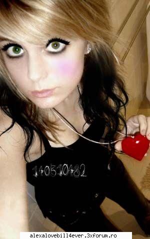 blocata in lumea mea 2 - asha apare pers nou .. veronica:D - * A R H I V A ~ F A N  ~ F I C T I O N   *