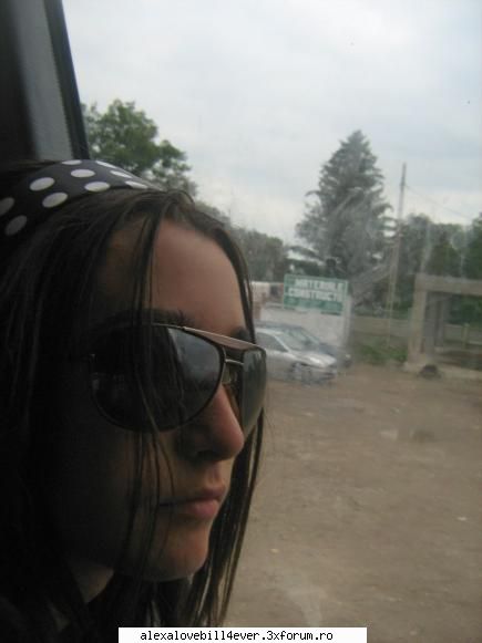 elisu^^ - asha deci se poate face dublu post la poze:D hai - * P I C T U R E S  ~ W I T H ~ U S *