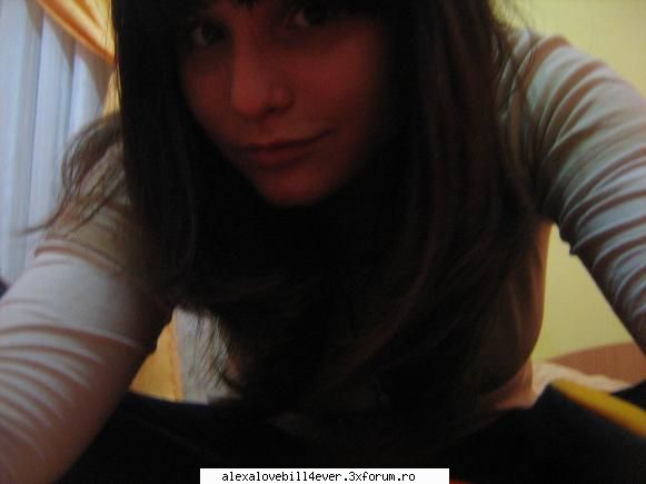 elisu^^ - nu imi place cum ies in poze da asta e parrtea 2 a - * P I C T U R E S  ~ W I T H ~ U S *