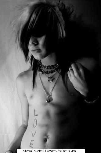 da cemi plac emoizi astya :x emo boys
