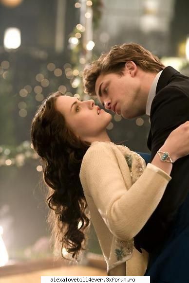 pictures^^ - Edward in Twillight arata bine, insa in realitate - *V A M P I R E S  *