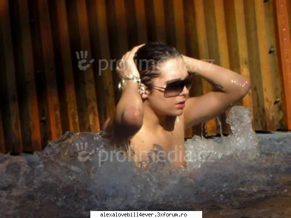 poze - Oitza Roz - *T O K I O ~ H O T E L  *