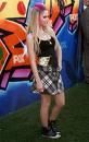 poze>>> avril - hai k punsi eu poze cu ea - * L E T' S ~ T A L K  *