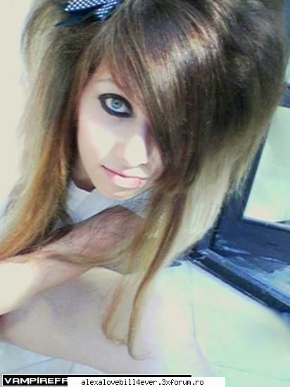 sabeth91 - vampire_lover - * E M O   *