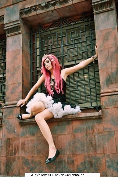 sensual seduction - asa mam gandit sa pun un nou fic......scz ca - * A R H I V A ~ F A N  ~ F I C T I O N   *